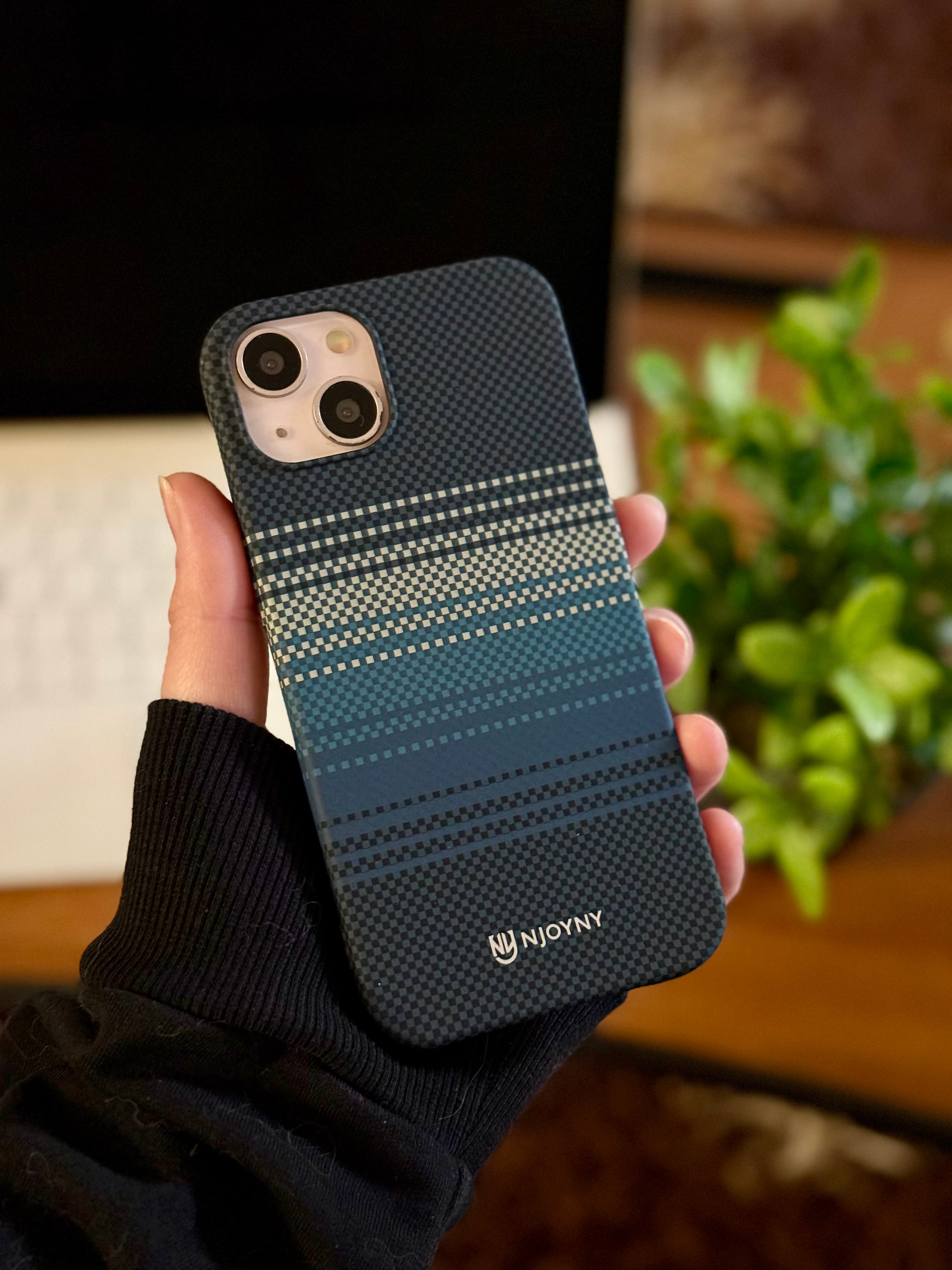 NJOYNV Textured Stripe iPhone Case Carbon fiber