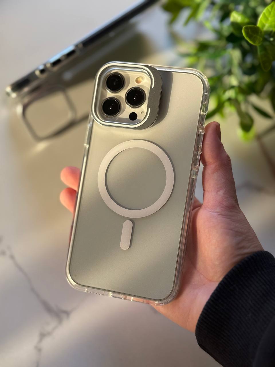 MAGSAFE COMPATIBLE CLEAR CASE