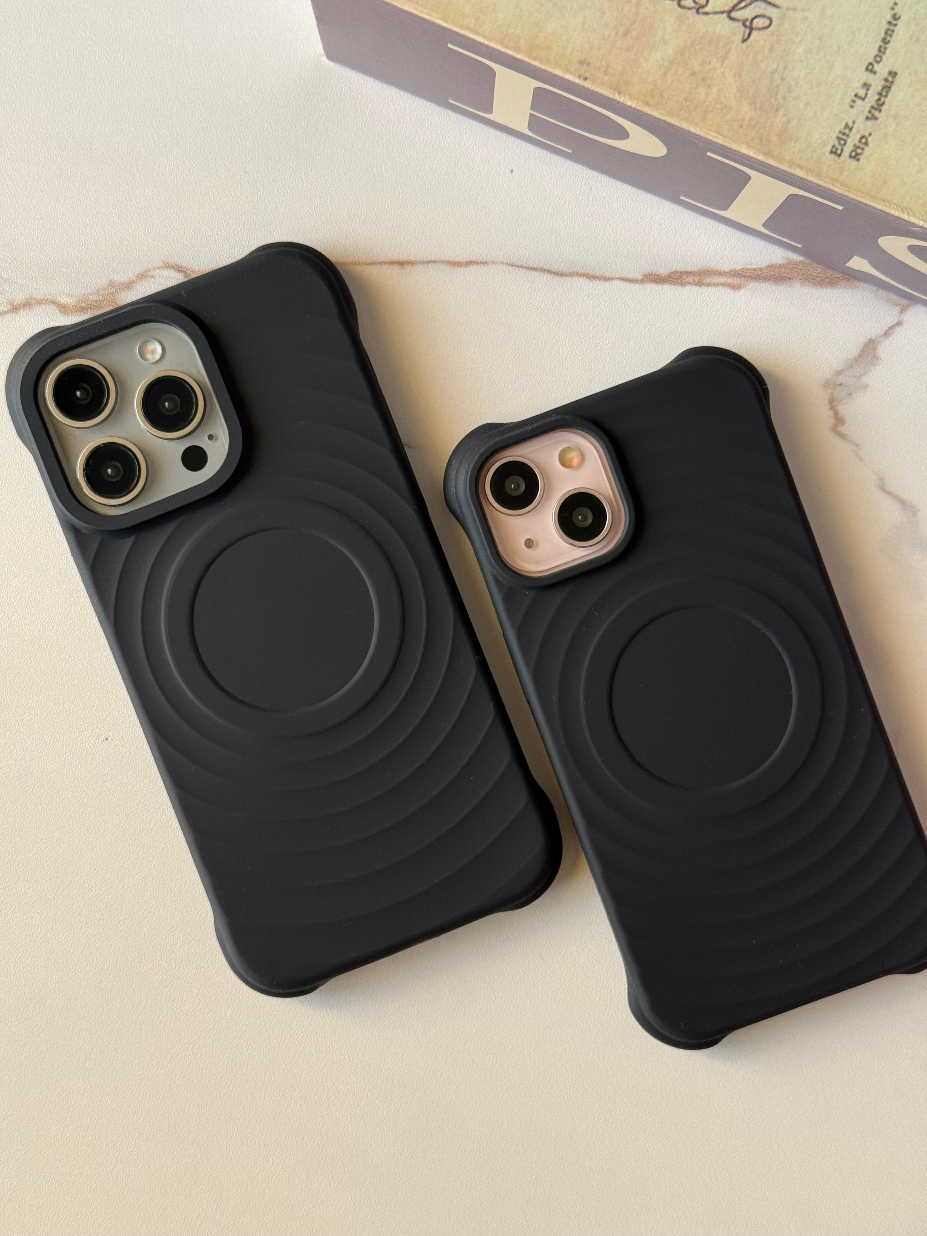 MagSafe-Compatible Silicone Phone Case with Concentric Ring Design