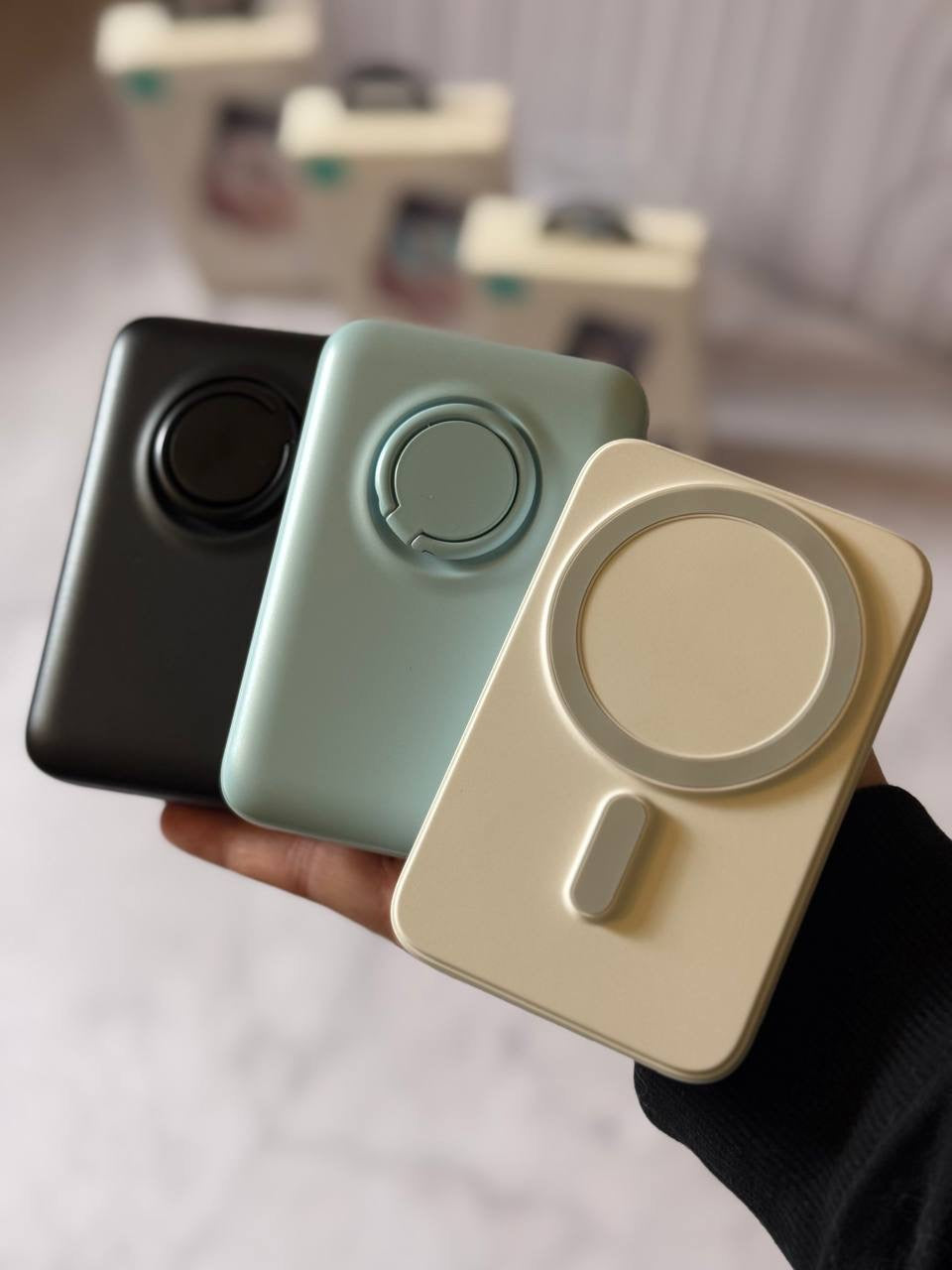 JOYROOM JR-W050 Magnetic Wireless Power Bank