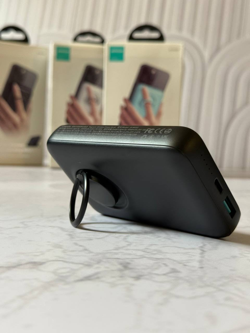 JOYROOM JR-W050 Magnetic Wireless Power Bank