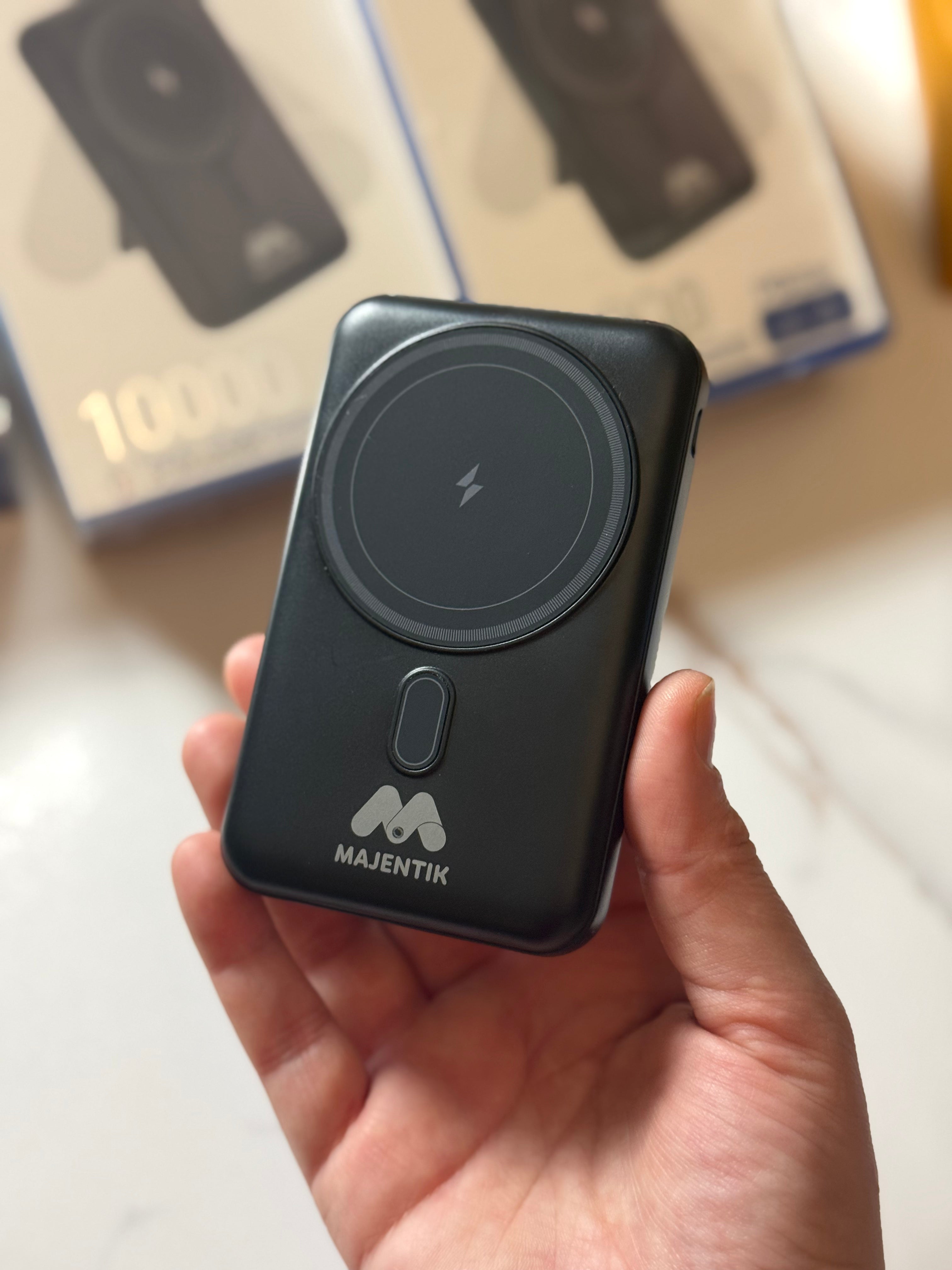 MAJENTIK Magnetic Suction Mini Power Bank - 10000mAh Capacity