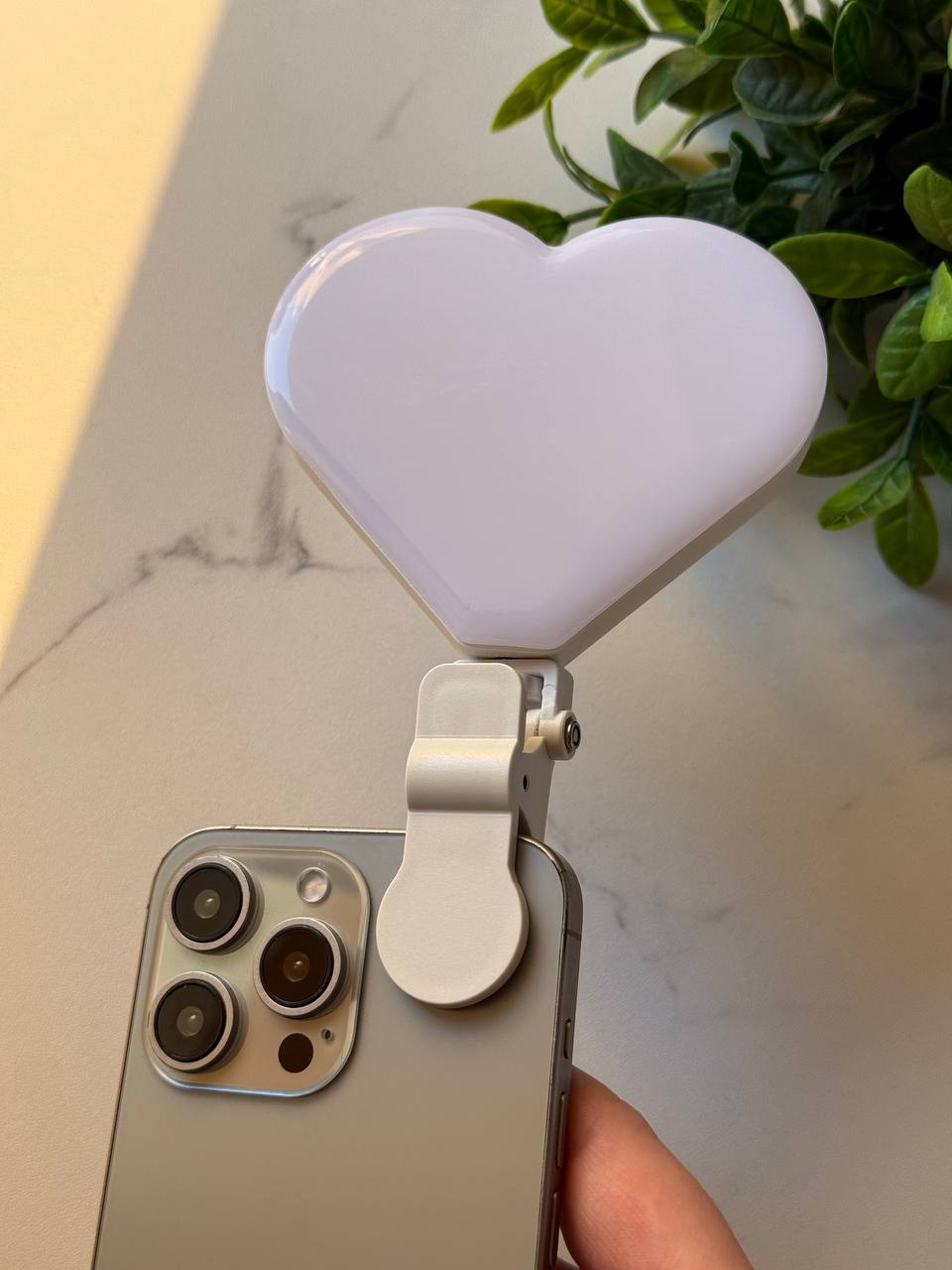 K02 Clip Fill Light - Love Shape