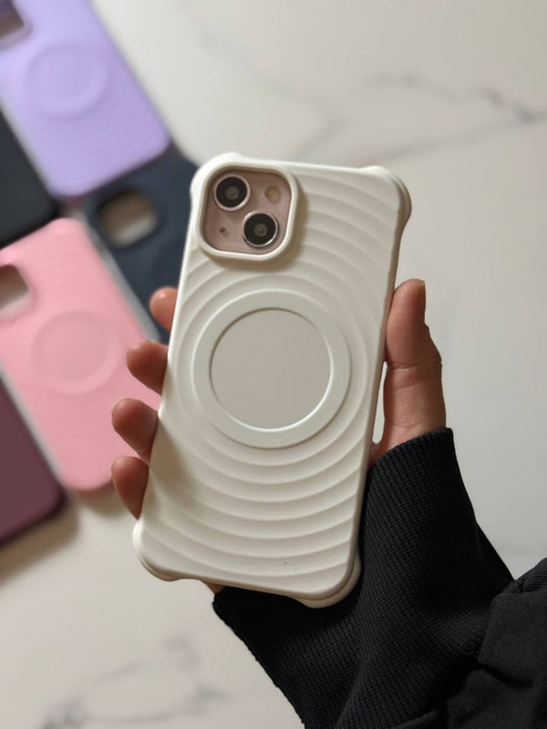 MagSafe Silicone - IPhone 16 pro max - White